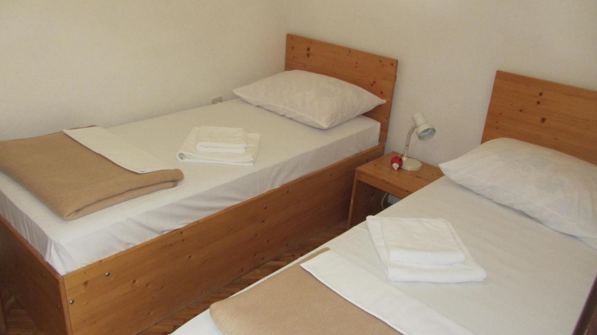 Bell Tower Apartments Tisno Room photo